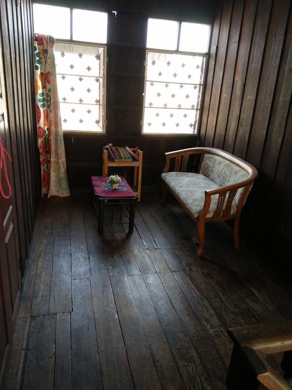 Samlanjed Guesthouse เชียงใหม่ ภายนอก รูปภาพ