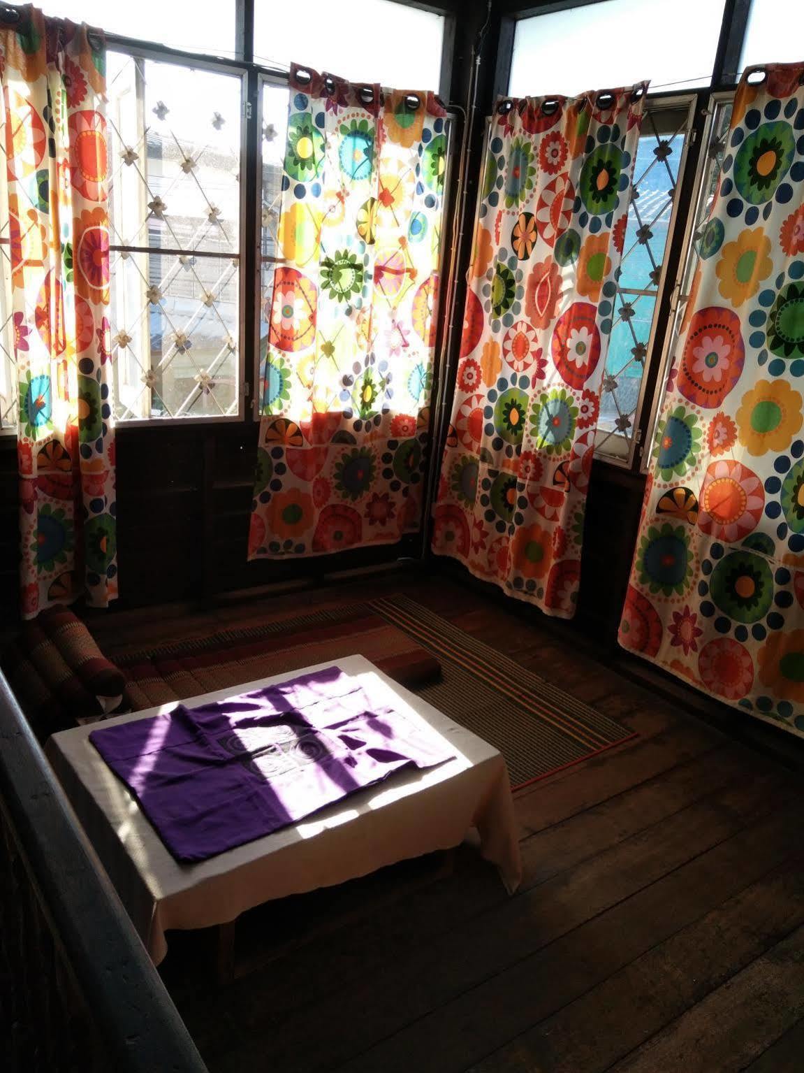 Samlanjed Guesthouse เชียงใหม่ ภายนอก รูปภาพ