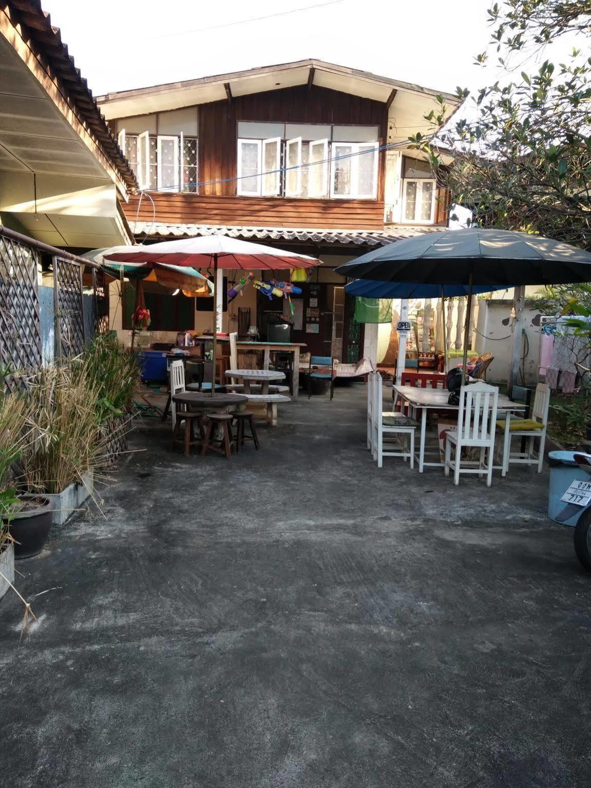 Samlanjed Guesthouse เชียงใหม่ ภายนอก รูปภาพ